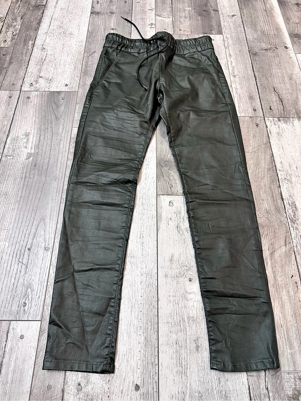 BEVY FLOG Shely Black Green Pant Women 24 Pull On Elastic Slim Luxury Designer